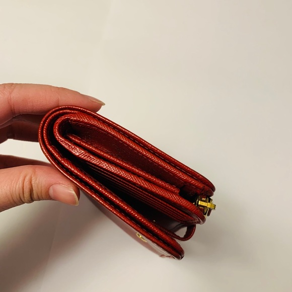 Prada Saffiano Continental Wallet - Picture 6 of 7